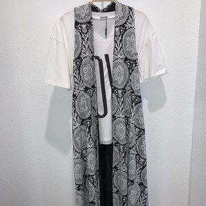 Long Black & White Printed Sleeveless Duster Vest Cardigan